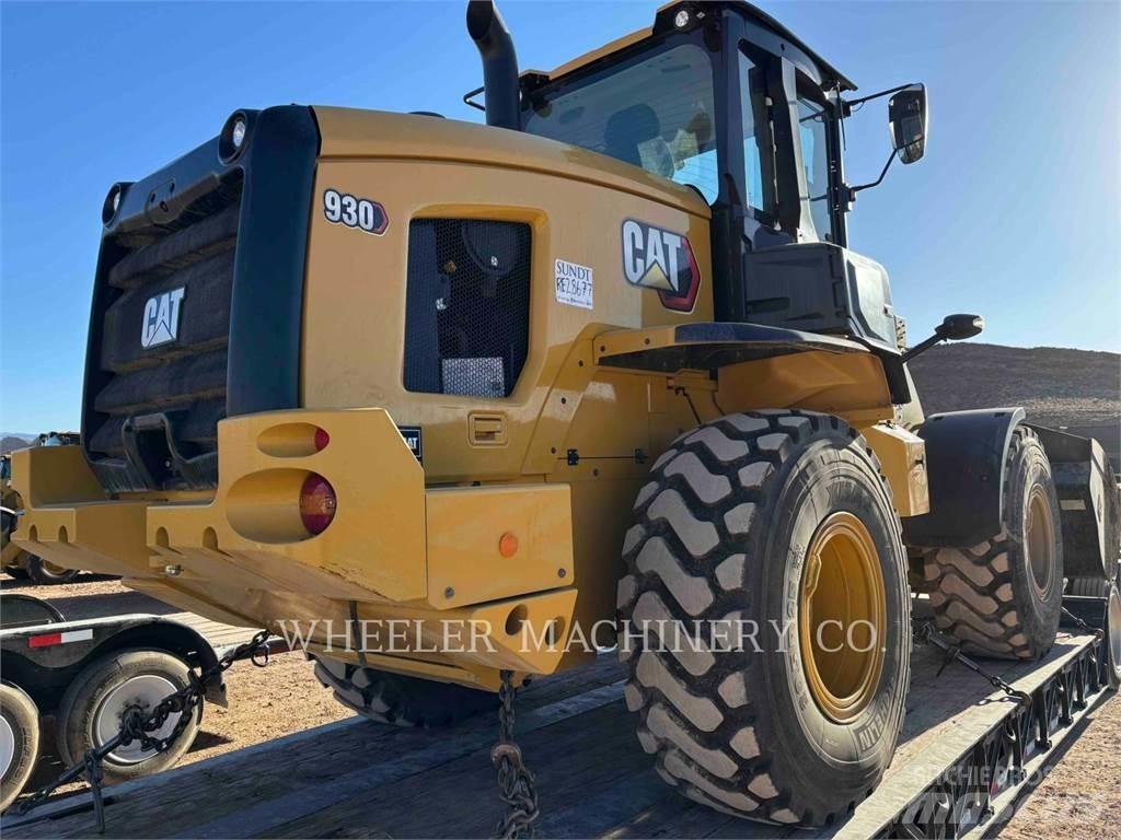 CAT 930 QC Kolesni nakladalci