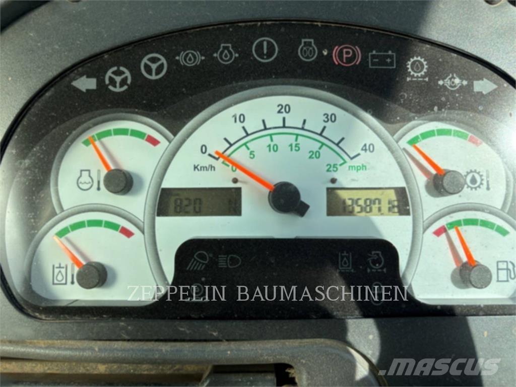 CAT 930G Kolesni nakladalci