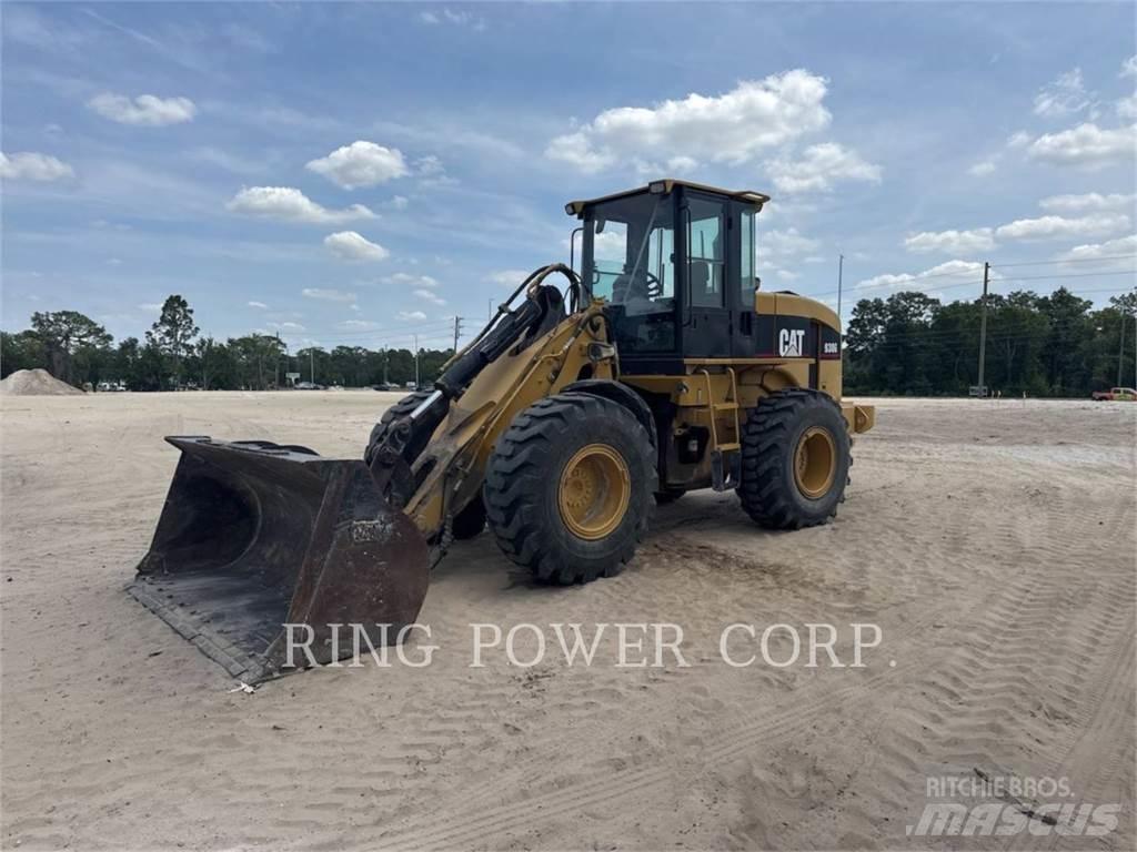 CAT 930GIT Kolesni nakladalci