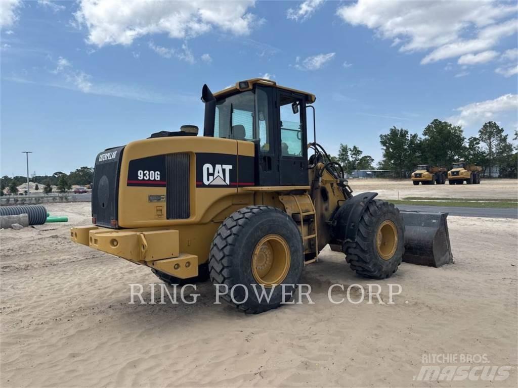 CAT 930GIT Kolesni nakladalci