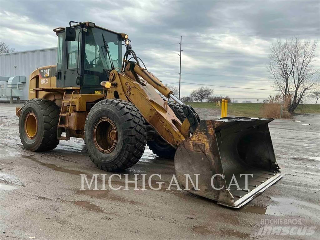 CAT 930HIT Kolesni nakladalci