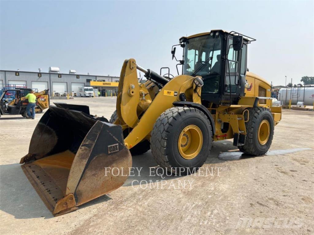 CAT 930M Kolesni nakladalci