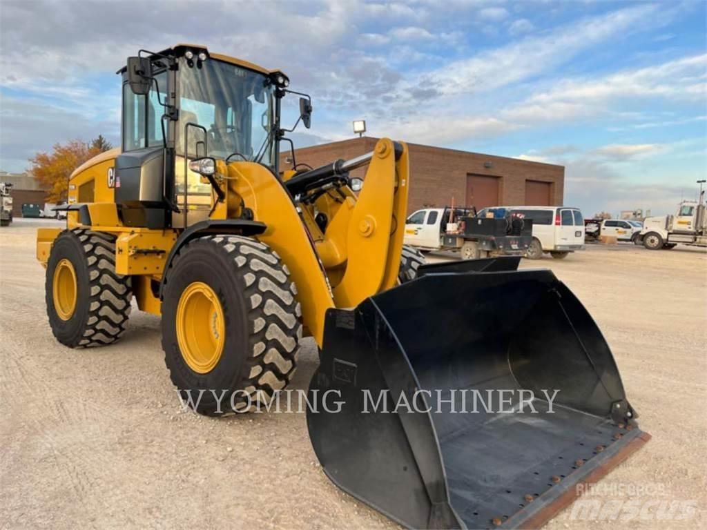 CAT 930M Kolesni nakladalci