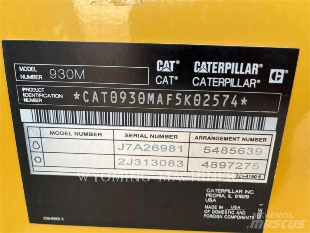 CAT 930M Kolesni nakladalci