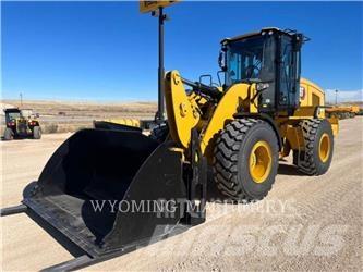 CAT 930M Kolesni nakladalci