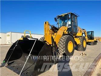 CAT 930M Kolesni nakladalci