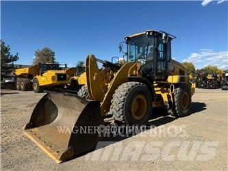 CAT 930M Kolesni nakladalci