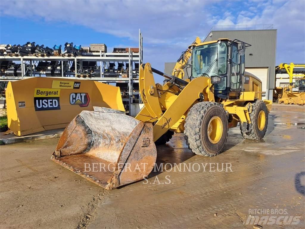 CAT 930M Kolesni nakladalci