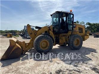 CAT 930M Kolesni nakladalci