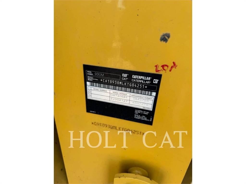 CAT 930M Kolesni nakladalci