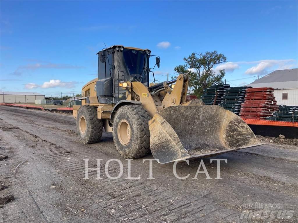 CAT 930M Kolesni nakladalci