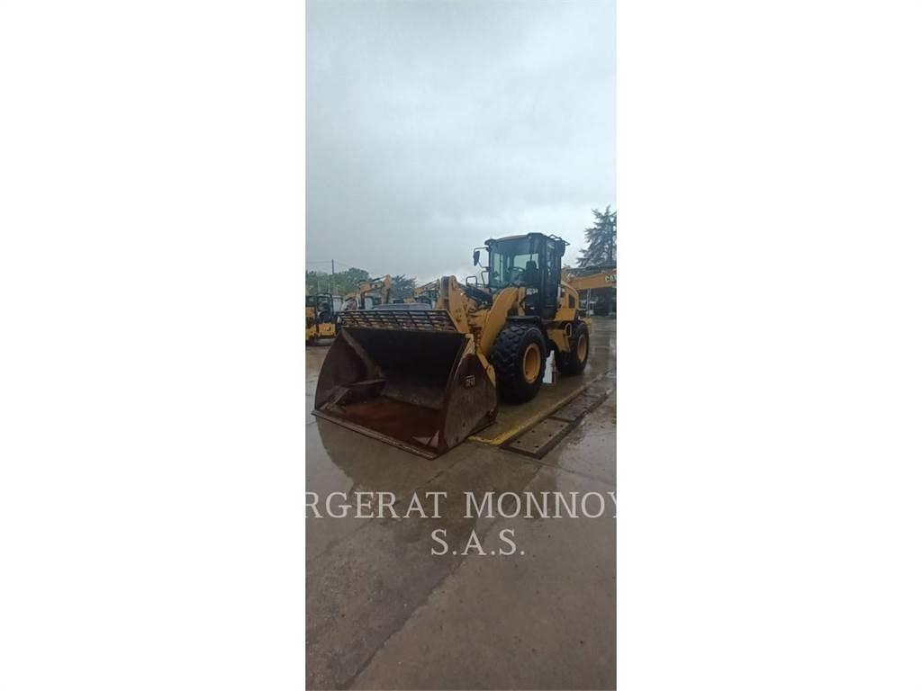 CAT 930M Kolesni nakladalci