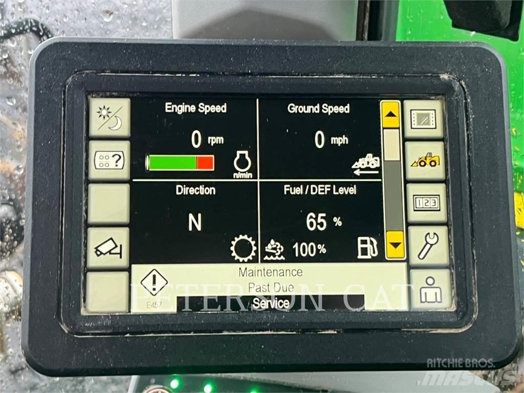 CAT 930M Kolesni nakladalci