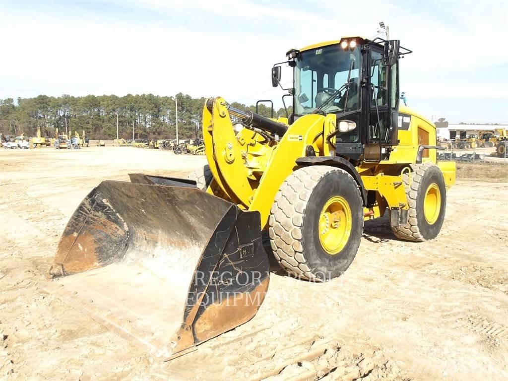 CAT 930M Kolesni nakladalci