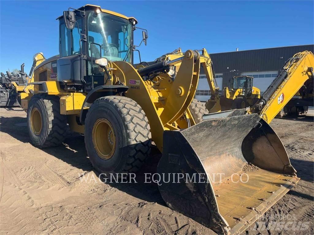 CAT 930M Kolesni nakladalci