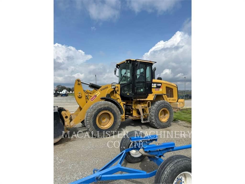 CAT 930M Kolesni nakladalci
