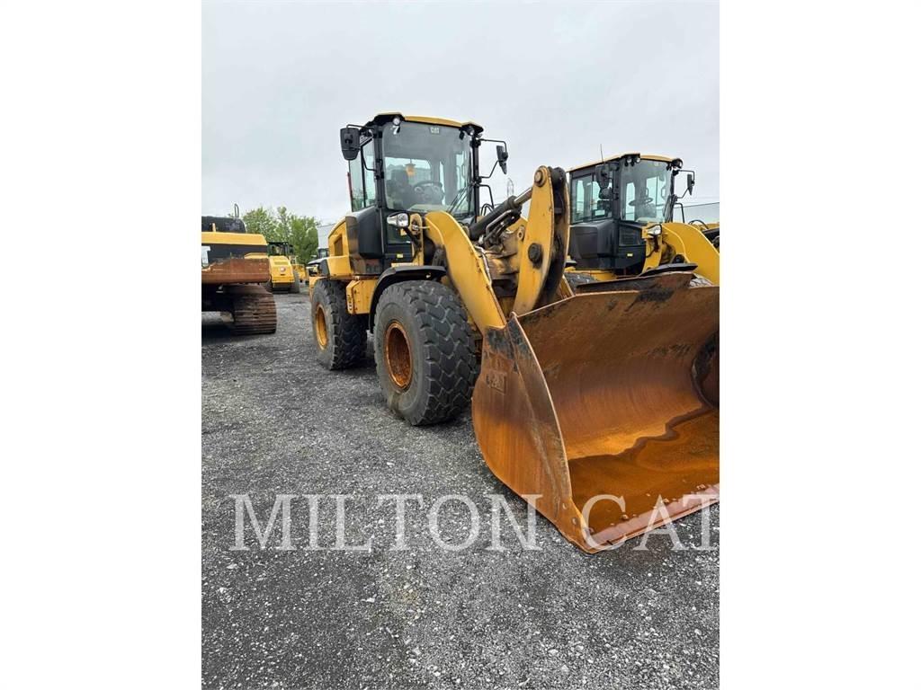 CAT 930M Kolesni nakladalci