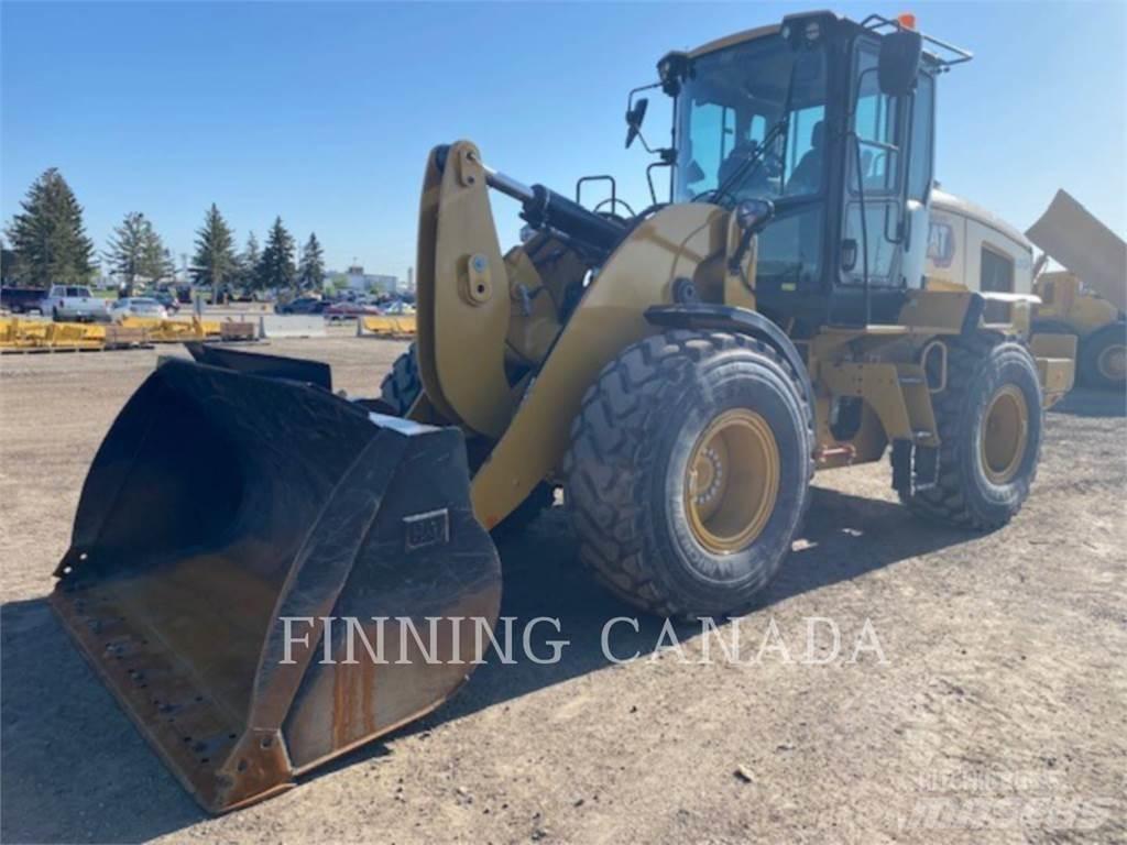 CAT 930M Kolesni nakladalci