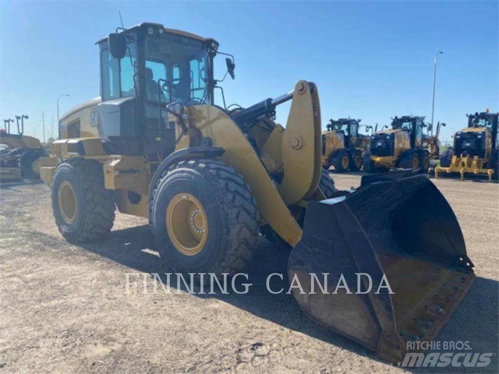 CAT 930M Kolesni nakladalci