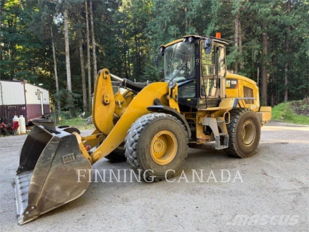 CAT 930M Kolesni nakladalci