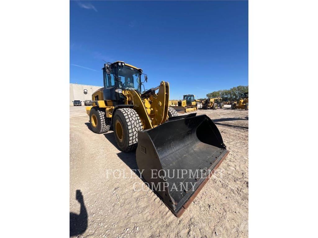 CAT 930M Kolesni nakladalci