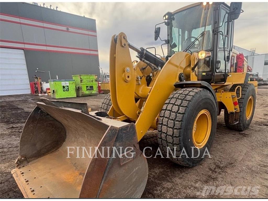 CAT 930M Kolesni nakladalci