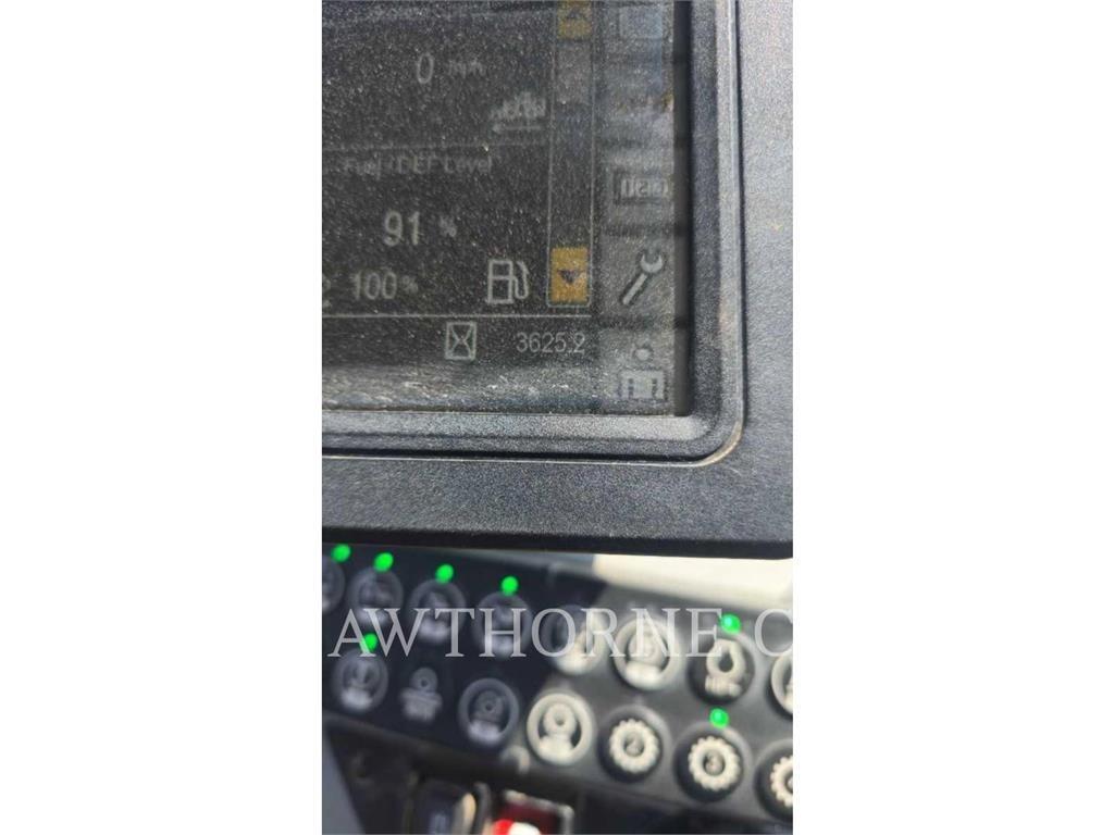 CAT 930M Kolesni nakladalci