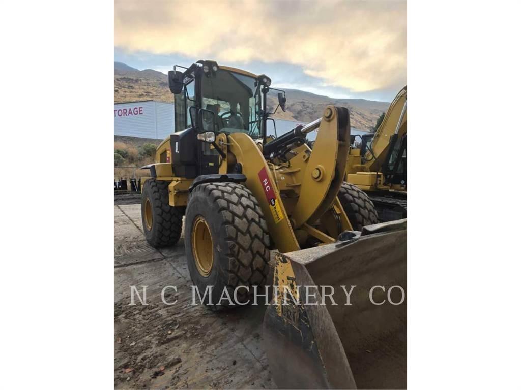 CAT 930M Kolesni nakladalci