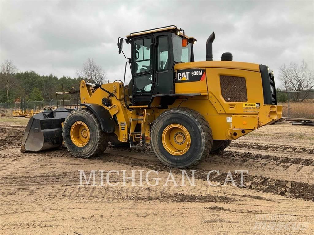 CAT 930M 3RQ Kolesni nakladalci