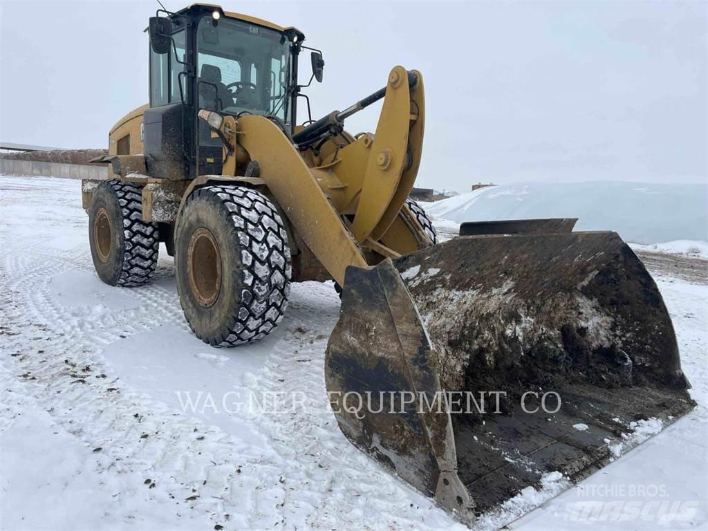 CAT 930M AG HL Kolesni nakladalci