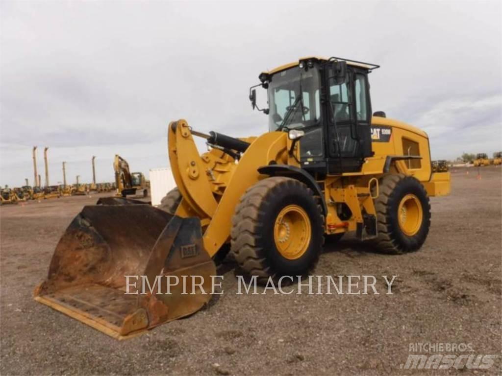 CAT 930M FC Kolesni nakladalci