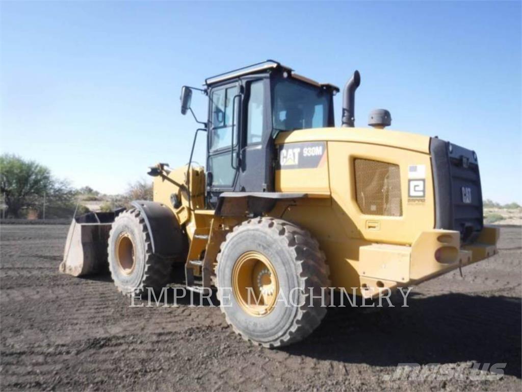 CAT 930M FC Kolesni nakladalci