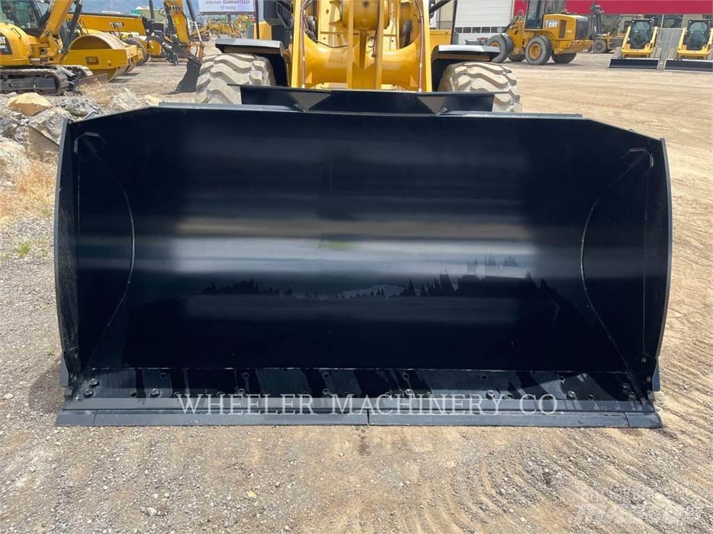 CAT 930M QC Kolesni nakladalci