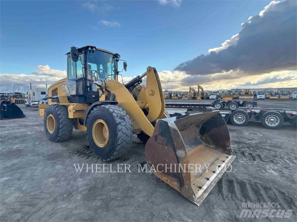 CAT 930M QC Kolesni nakladalci