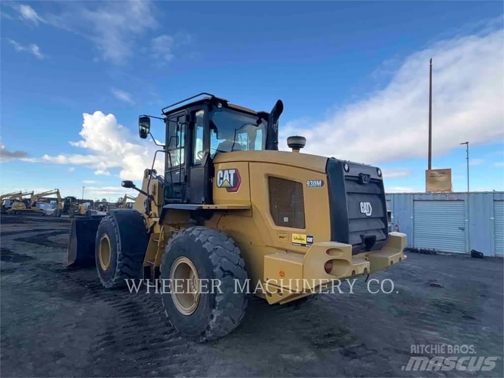CAT 930M QC Kolesni nakladalci