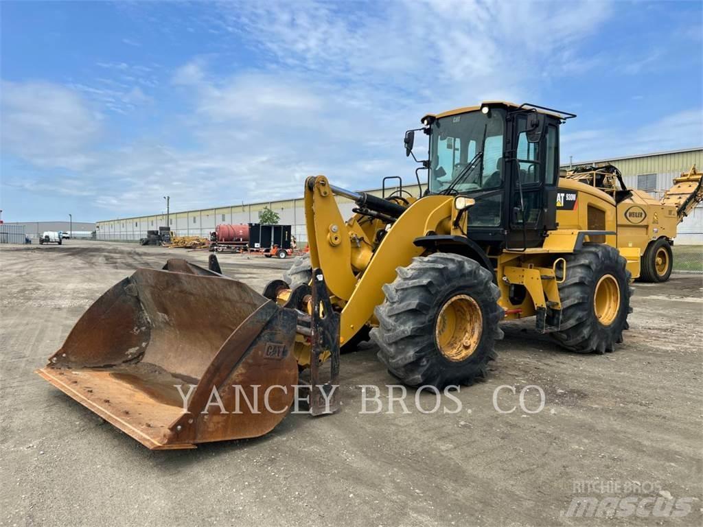 CAT 930M QC Kolesni nakladalci