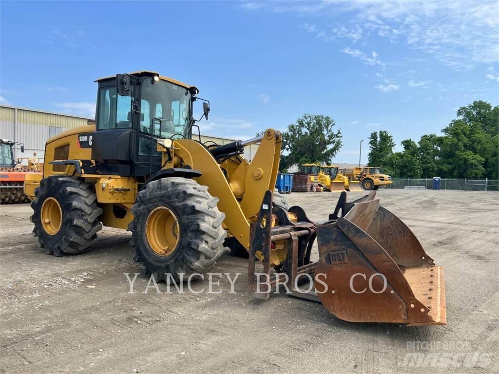 CAT 930M QC Kolesni nakladalci