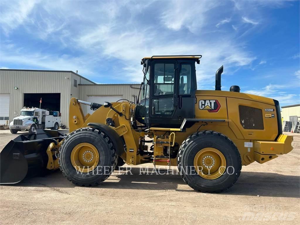 CAT 930M QC 3V Kolesni nakladalci