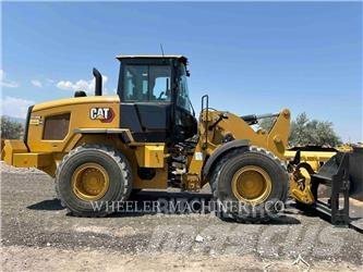 CAT 938 Kolesni nakladalci