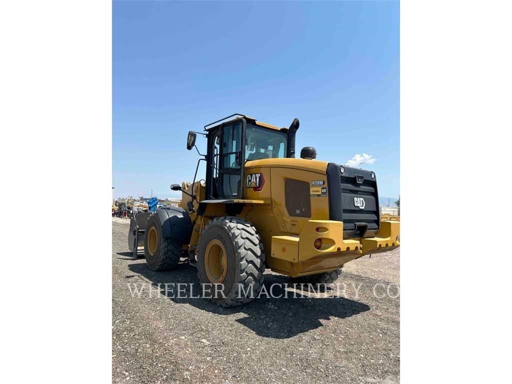 CAT 938 Kolesni nakladalci