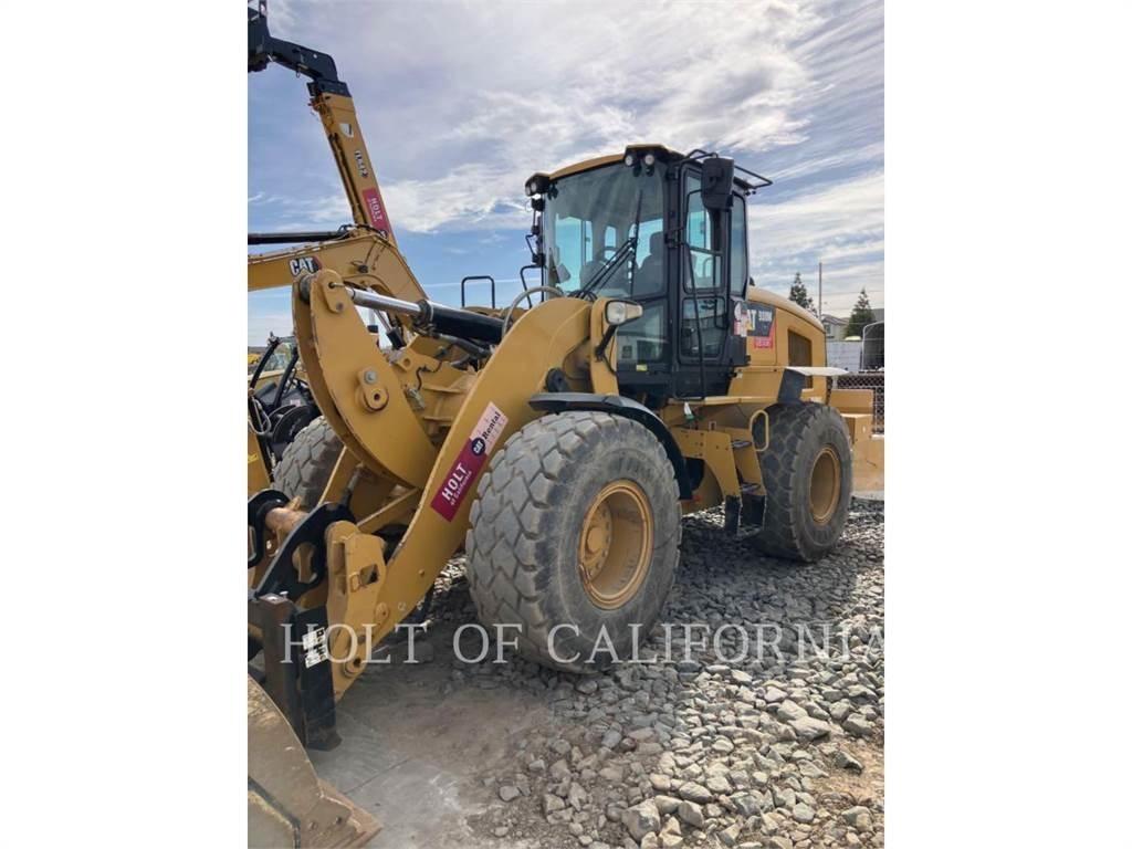 CAT 938 Kolesni nakladalci