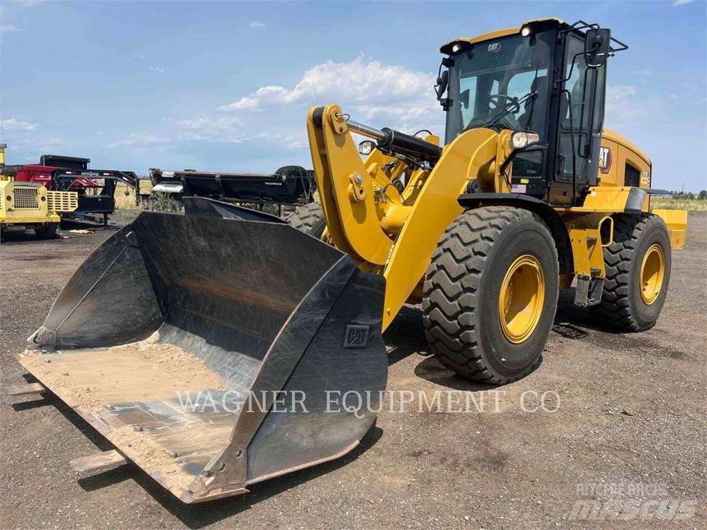 CAT 938 FC Kolesni nakladalci
