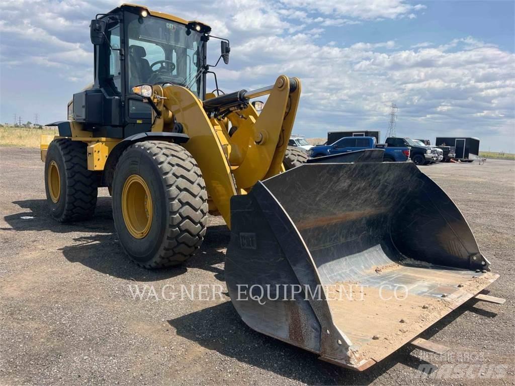 CAT 938 FC Kolesni nakladalci
