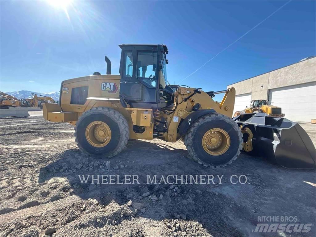 CAT 938 QC Kolesni nakladalci