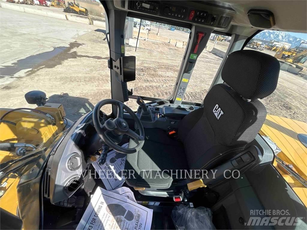 CAT 938 QC Kolesni nakladalci