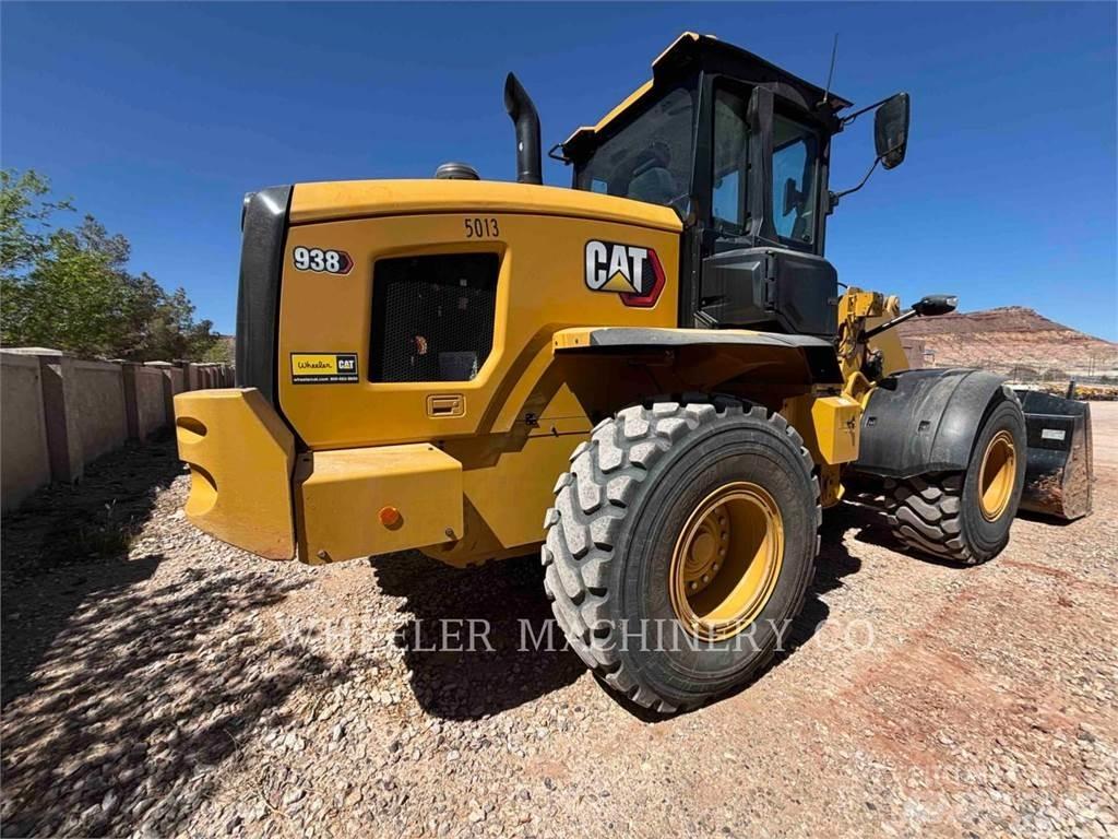CAT 938 QC Kolesni nakladalci