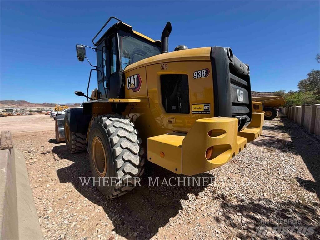 CAT 938 QC Kolesni nakladalci