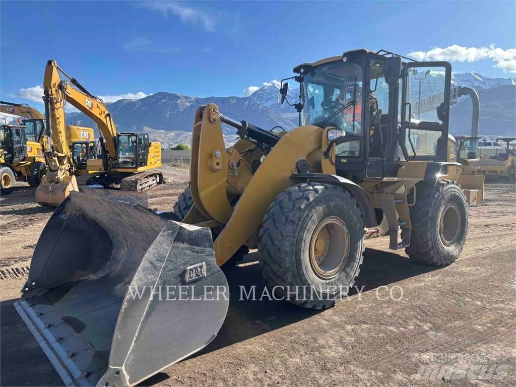 CAT 938 QC Kolesni nakladalci