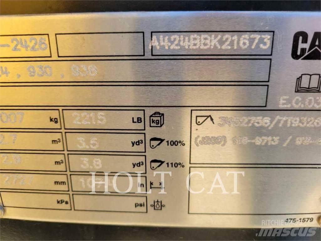 CAT 938 QC Kolesni nakladalci