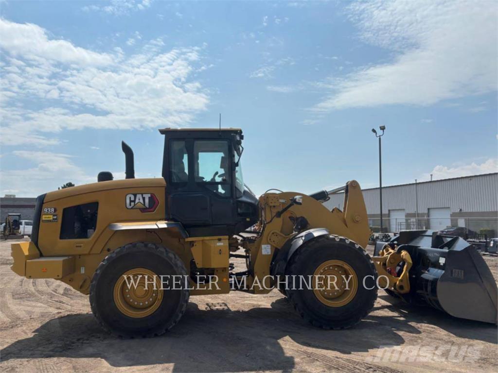 CAT 938 QC Kolesni nakladalci